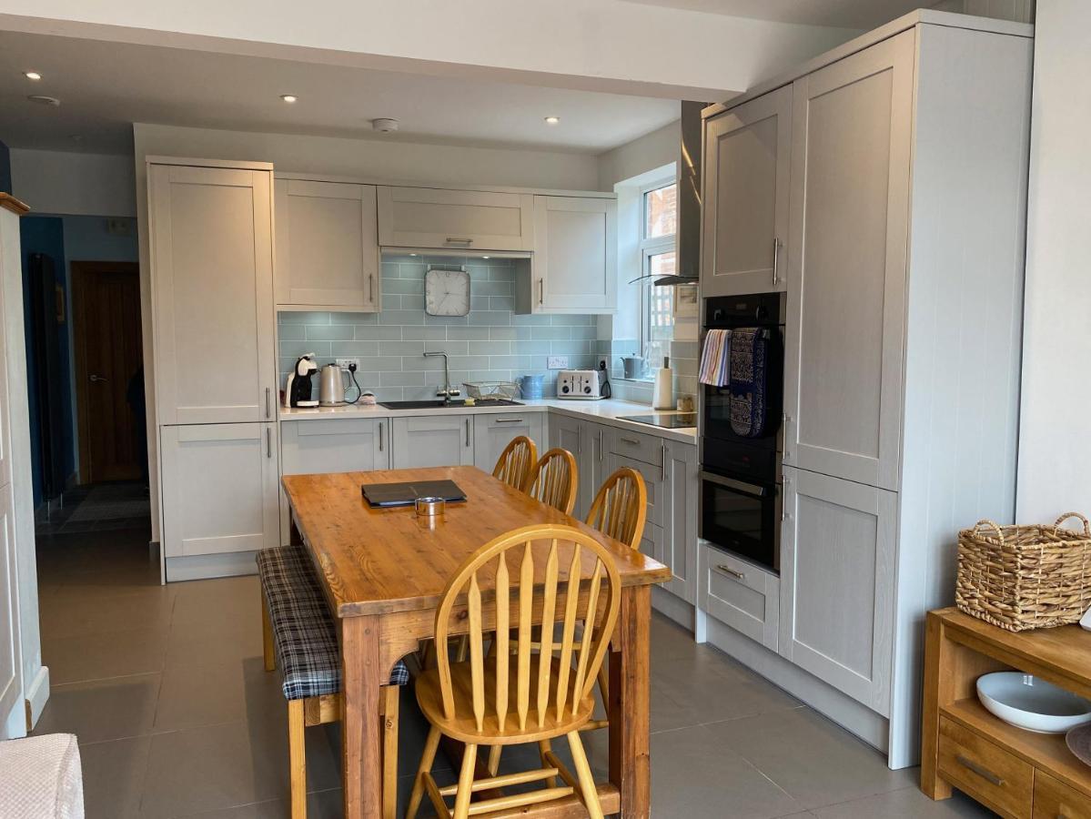 Charming 3 Bed House And Garden, Pet Friendly Bournemouth Exterior photo